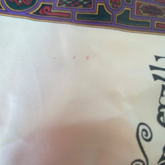 Vtg Book of Kells Irish Green Silk Scarf Celtic Knot Animal Griffins 12" x 52" - Picture 8 of 9